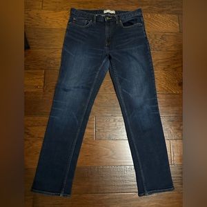 Men’s Jos A Bank tailored fit dark wash jeans. Size 34 x 32. Great condition